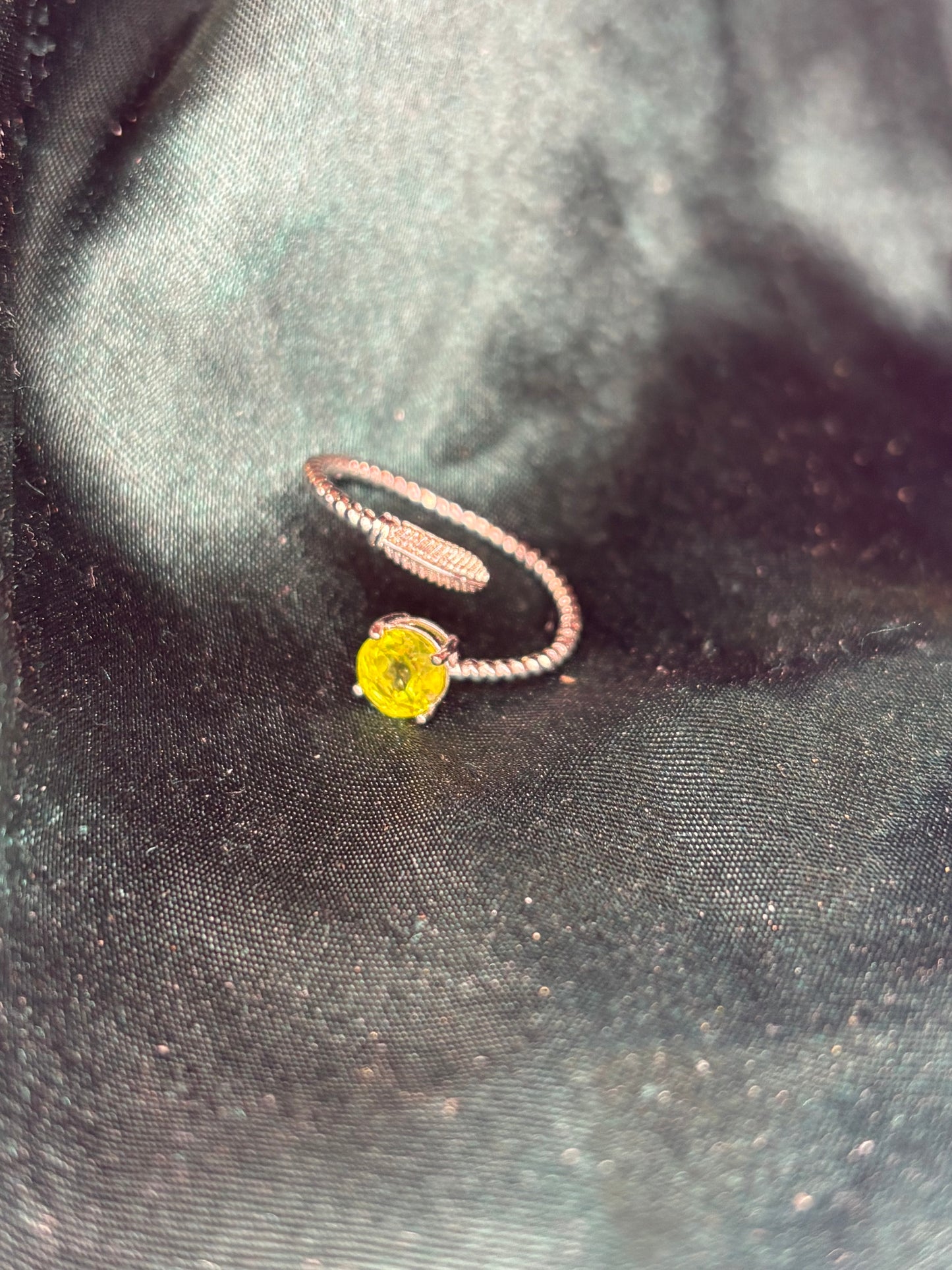 Peridot feather adjustable ring 🐢