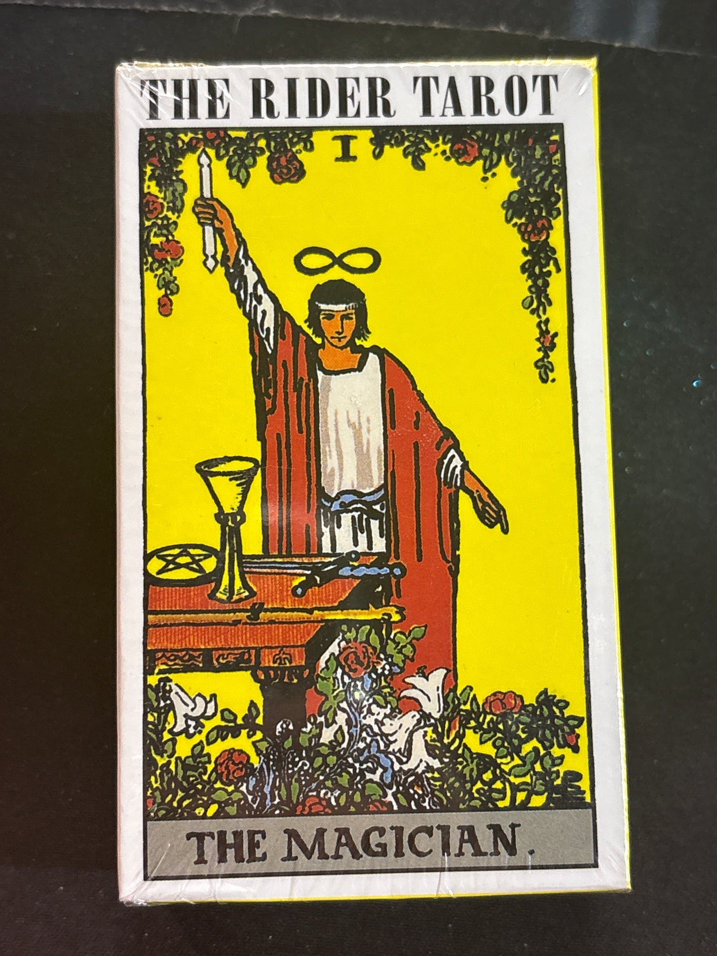 Tarot card deck (select your option)🏹