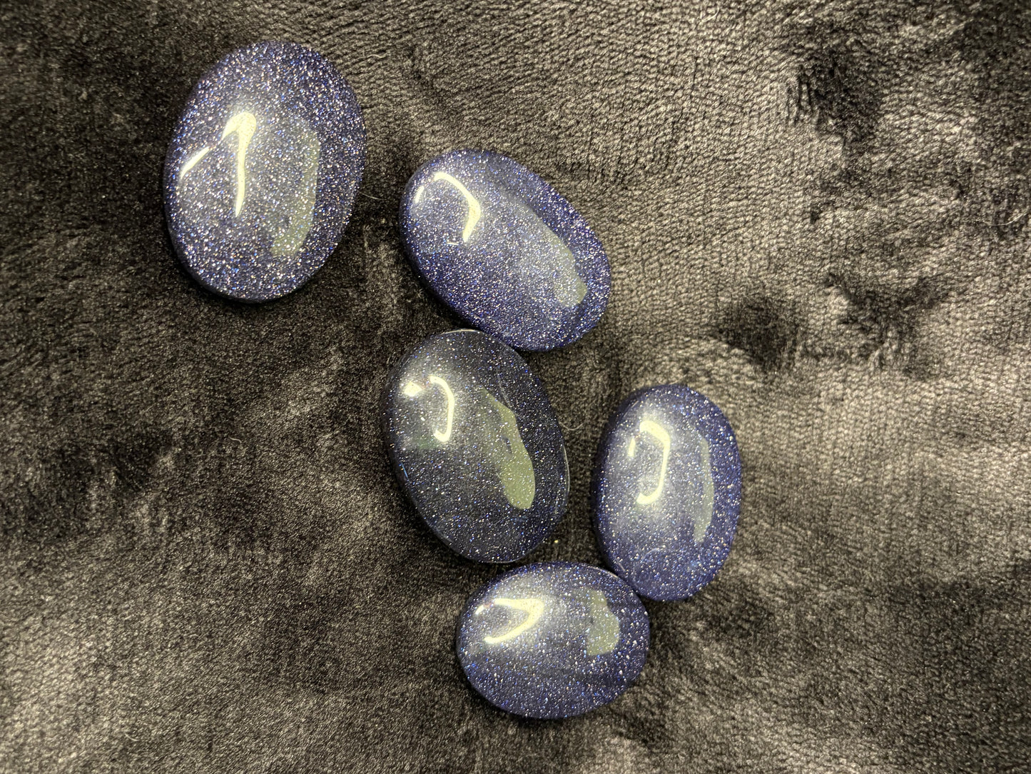 Blue goldstone Palmstone🦋