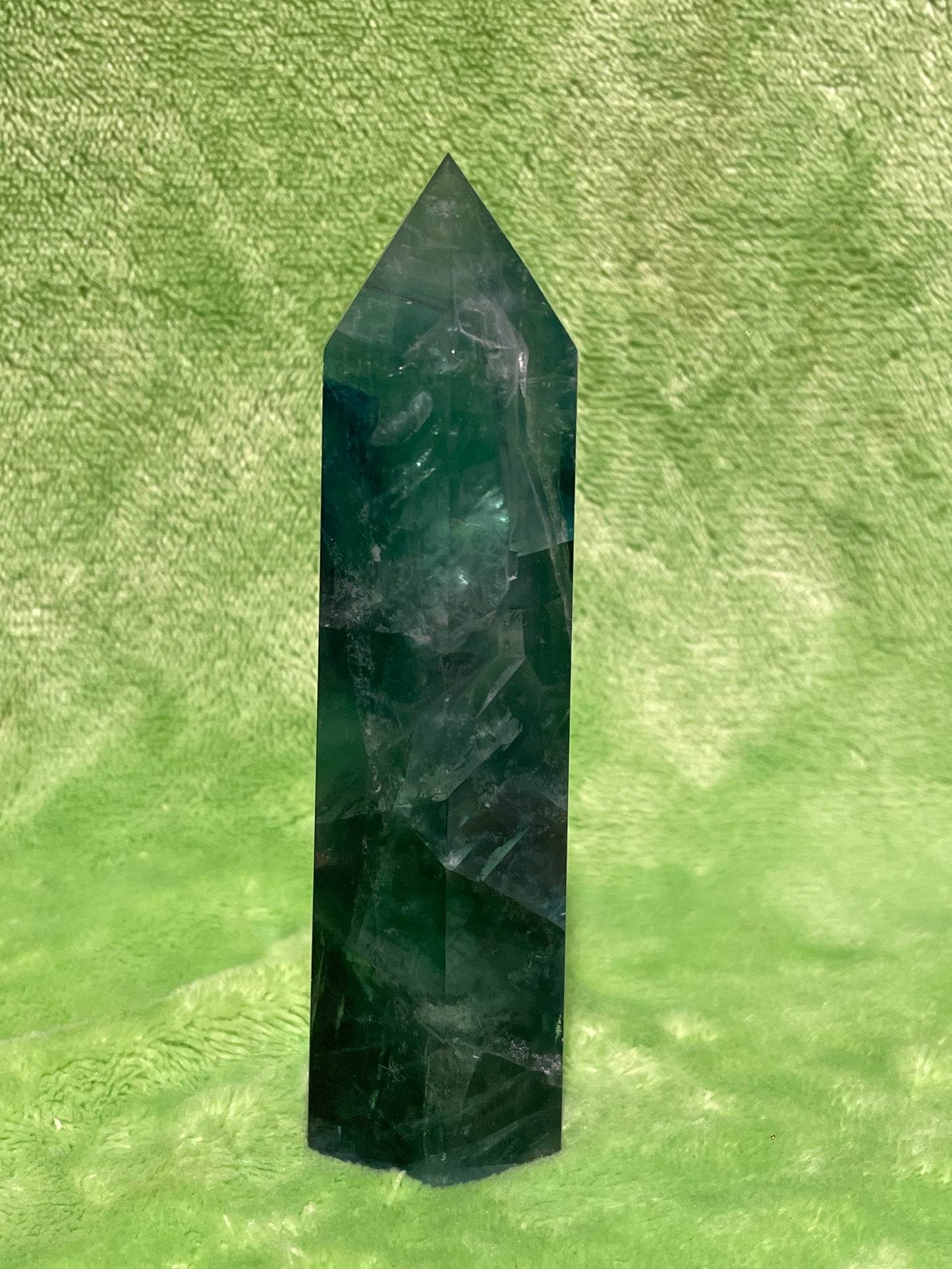 Large teal flourite tower đź‘»