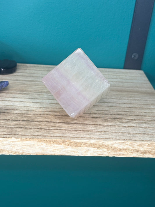 Fluorite floating cube🌕(select your cube)