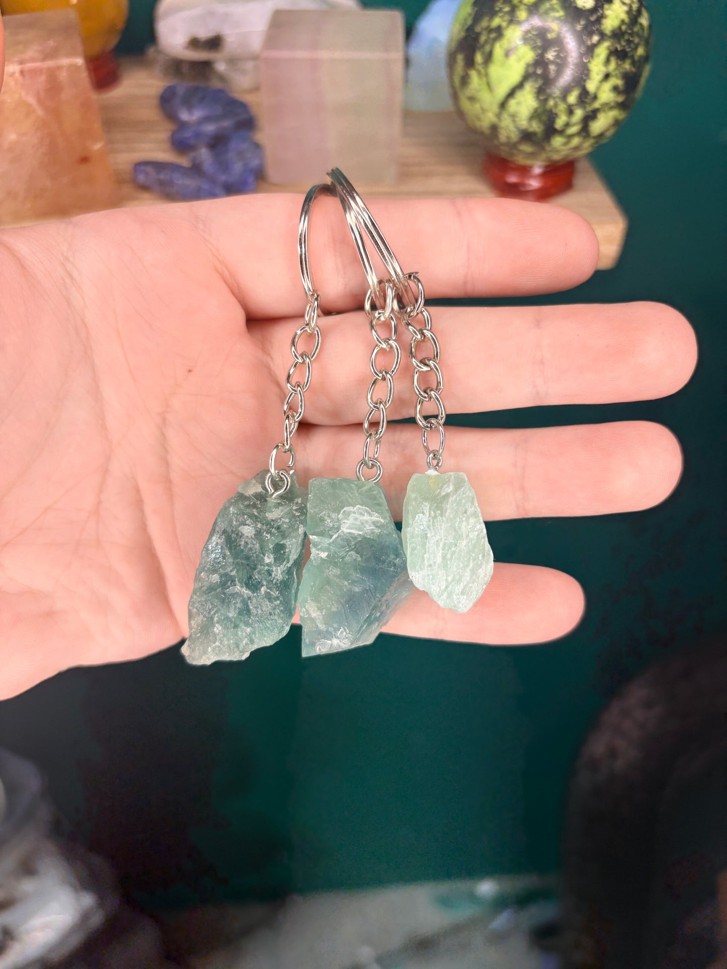 Raw crystal keychain🌕 (select your stone)