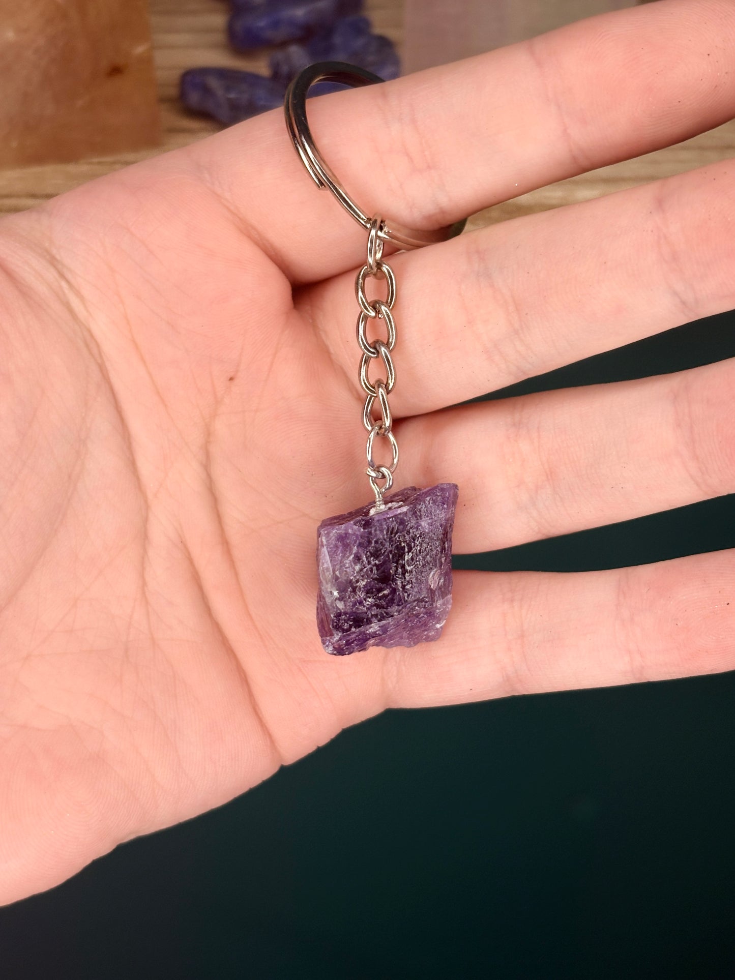 Raw crystal keychain🌕 (select your stone)