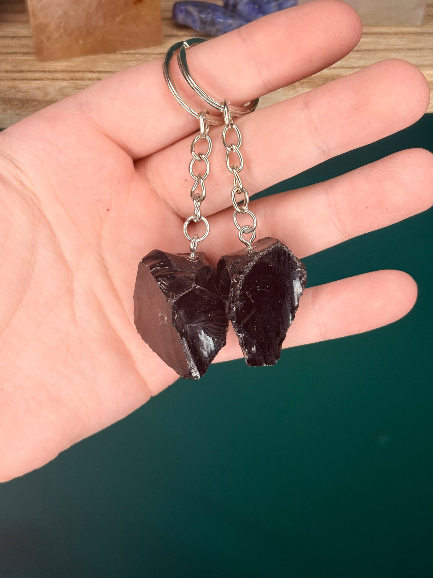 Raw crystal keychain🌕 (select your stone)