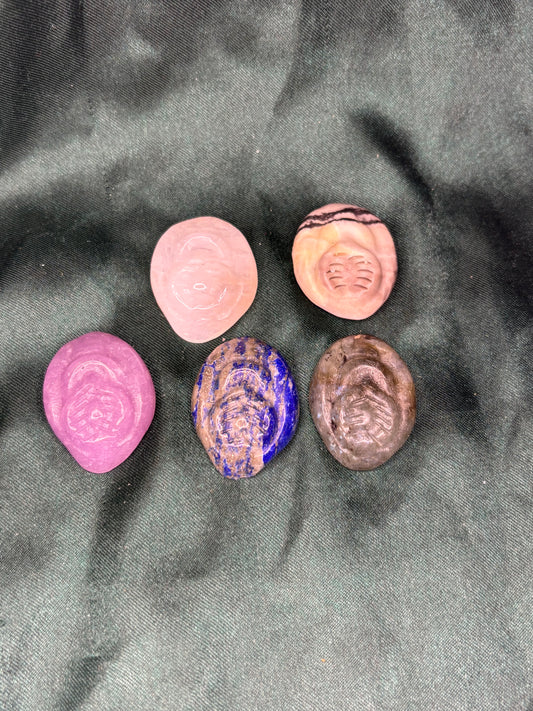 Yoni carving 1pc 🐢(Clearance)