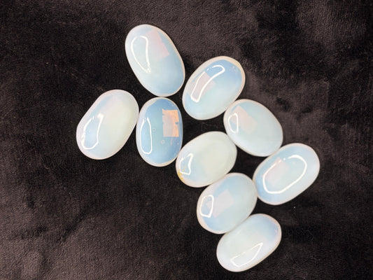 Opalite Palmstone🦋