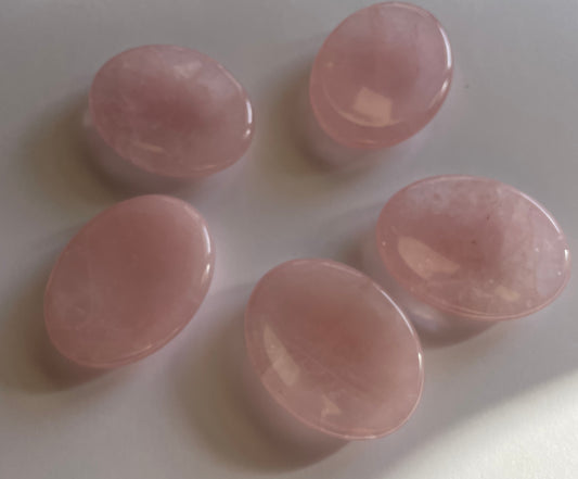 Rose quartz worry stone 1pc🗿