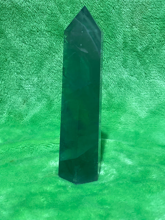 Large teal flourite tower 👻