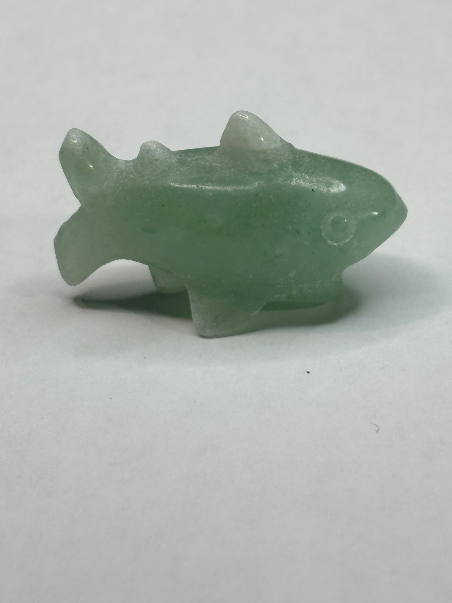 Shark crystal carving 🎄 (choose your stone)