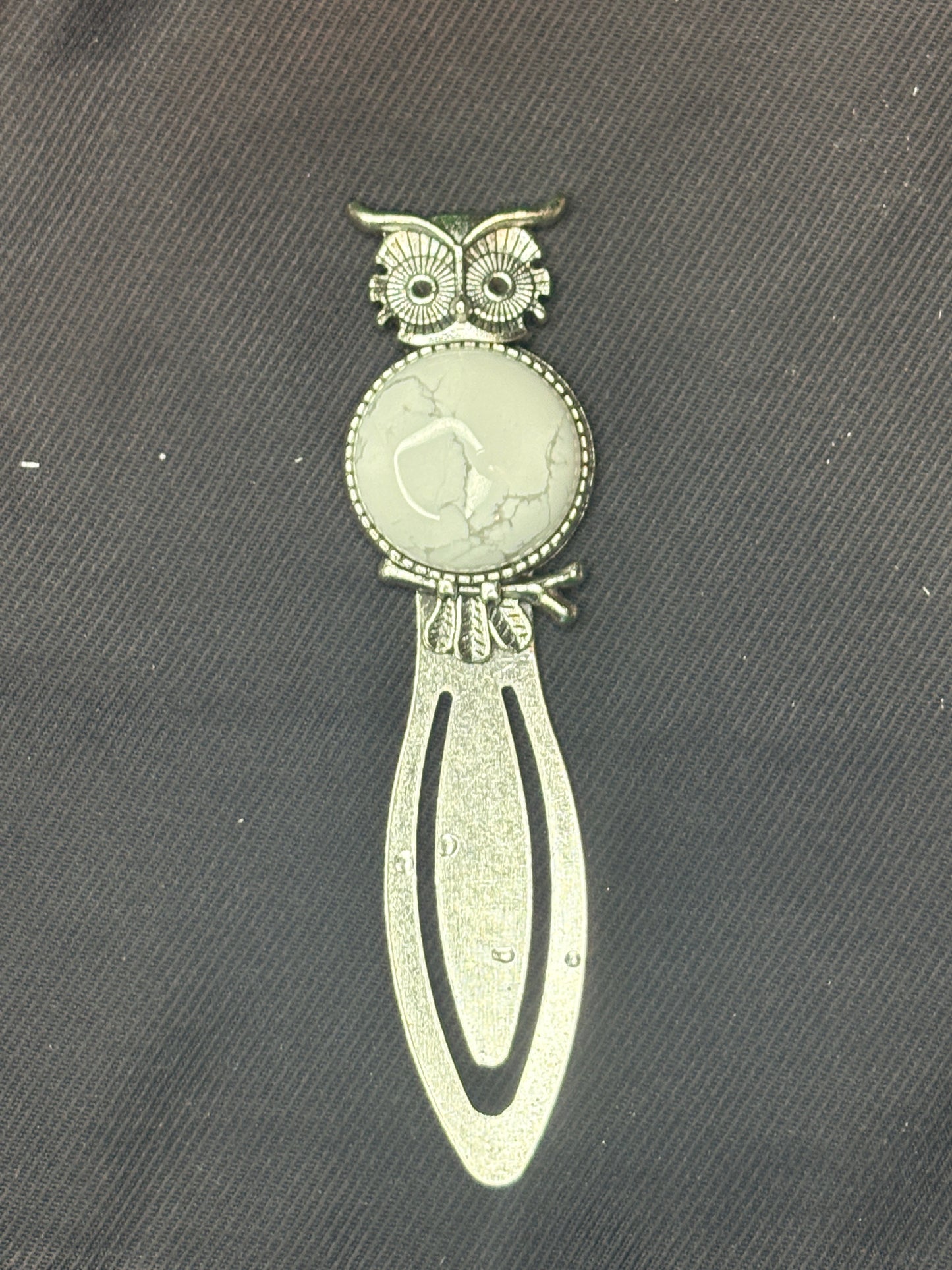 Owl crystal bookmark (select your stone)🥂