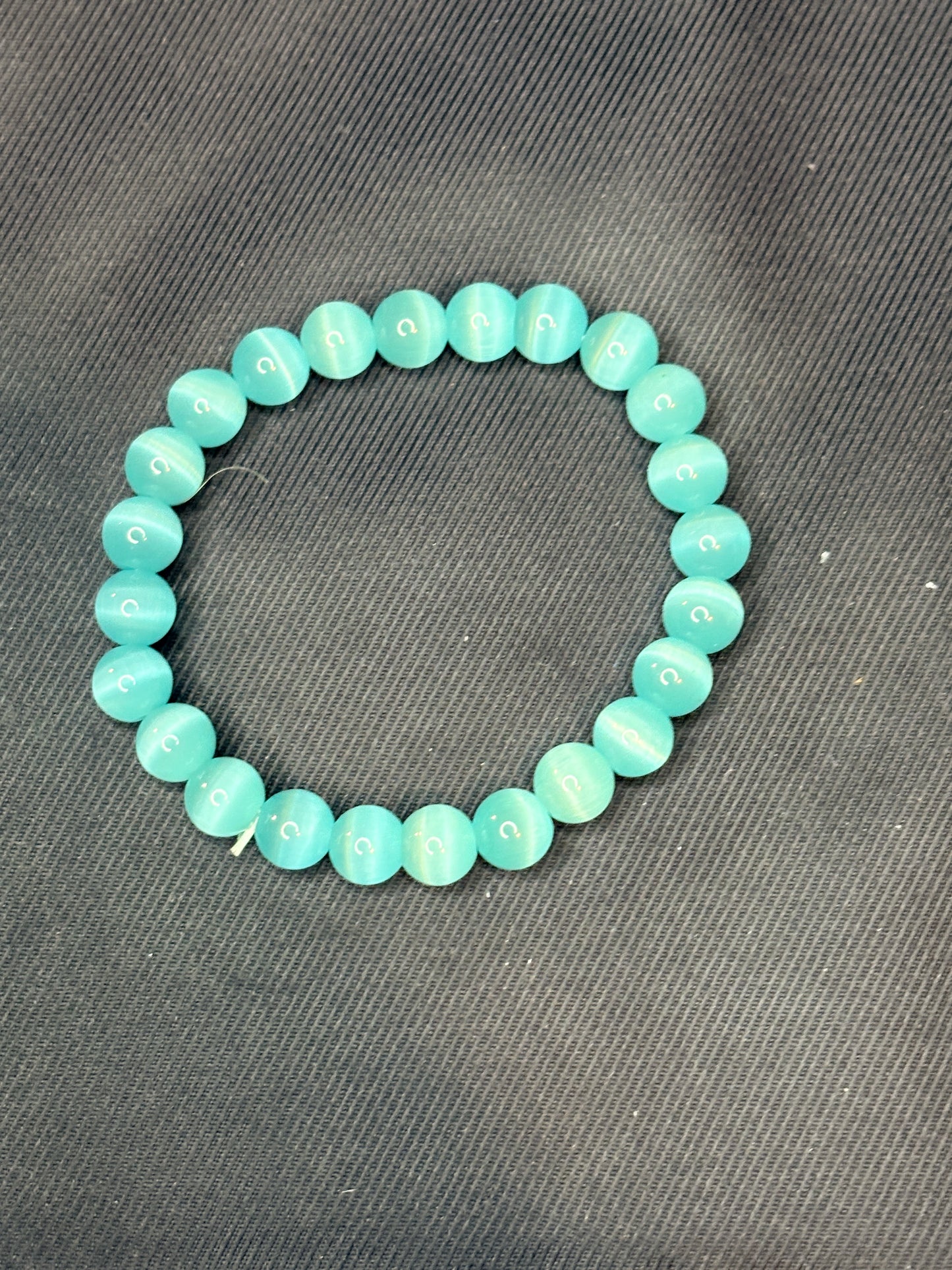 Blue Cat-eye 8mm bracelet 🥂