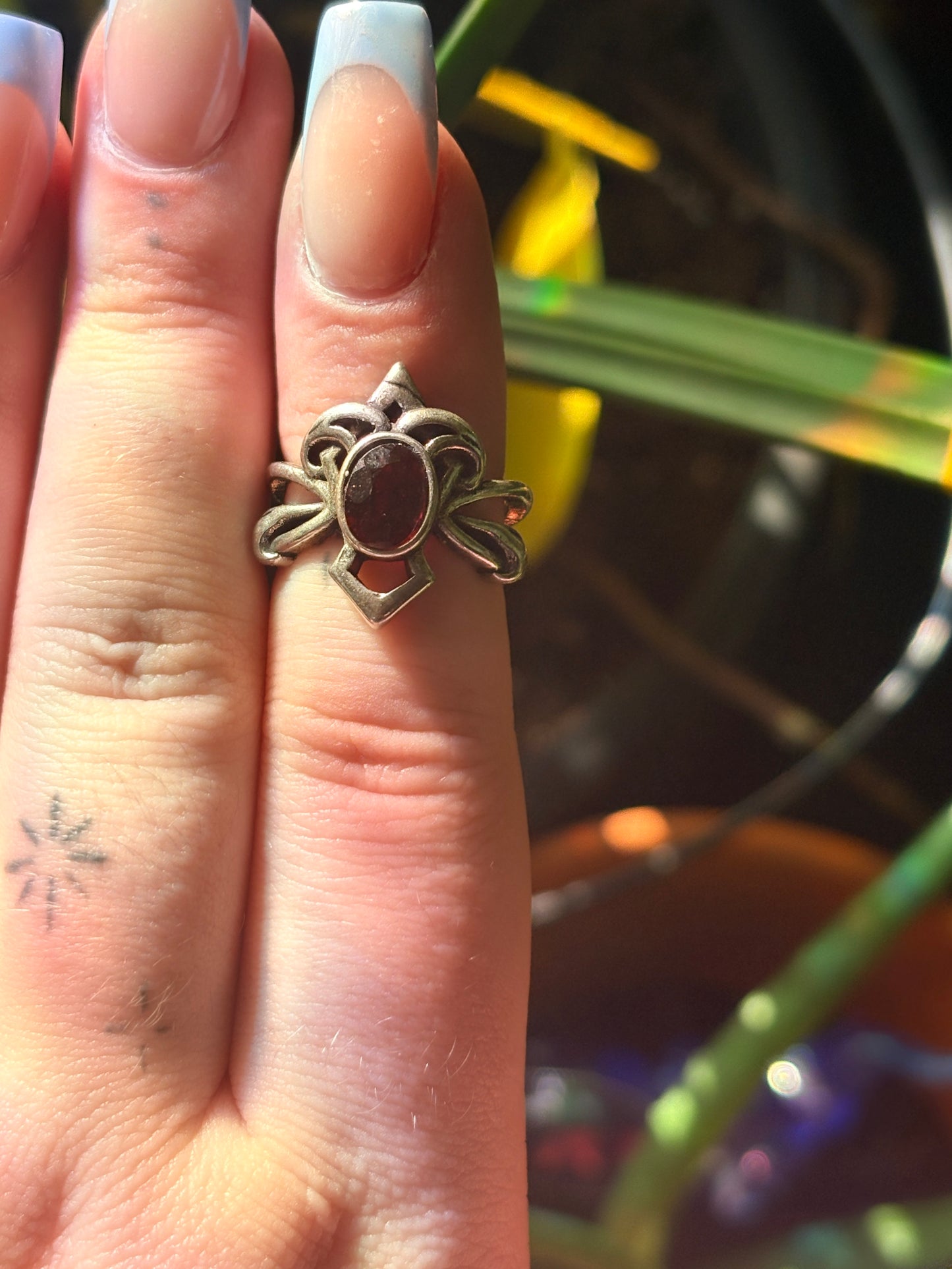 Adjustable garnet witches knot ring 🐣