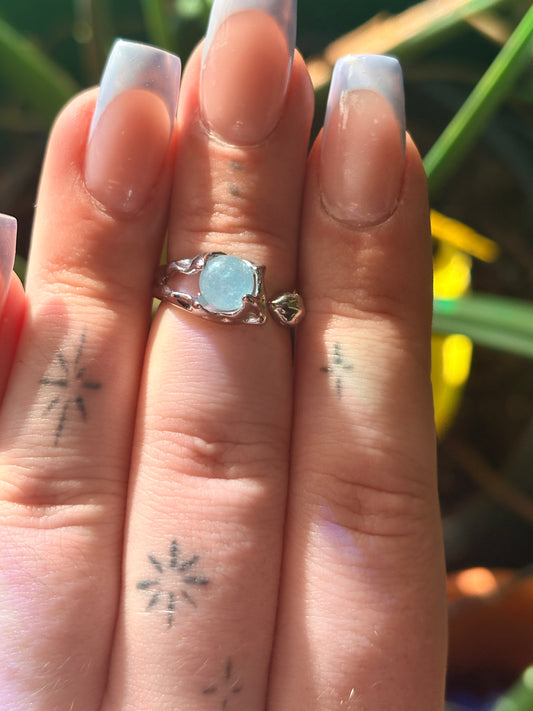 Adjustable aquamarine spinning sphere ring🐣