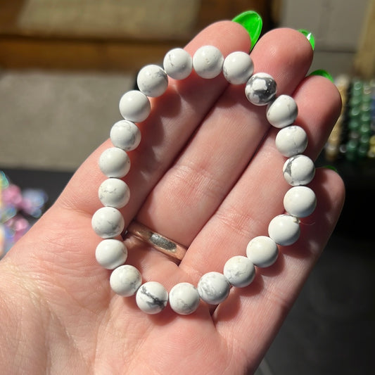 Howlite 8mm bracelet